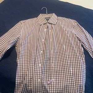 Classic slim fit dress shirt